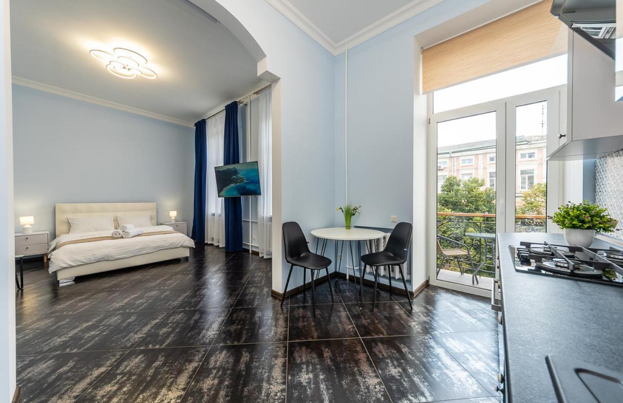 View On Sofievskaya Square Apartment Kiev Luaran gambar