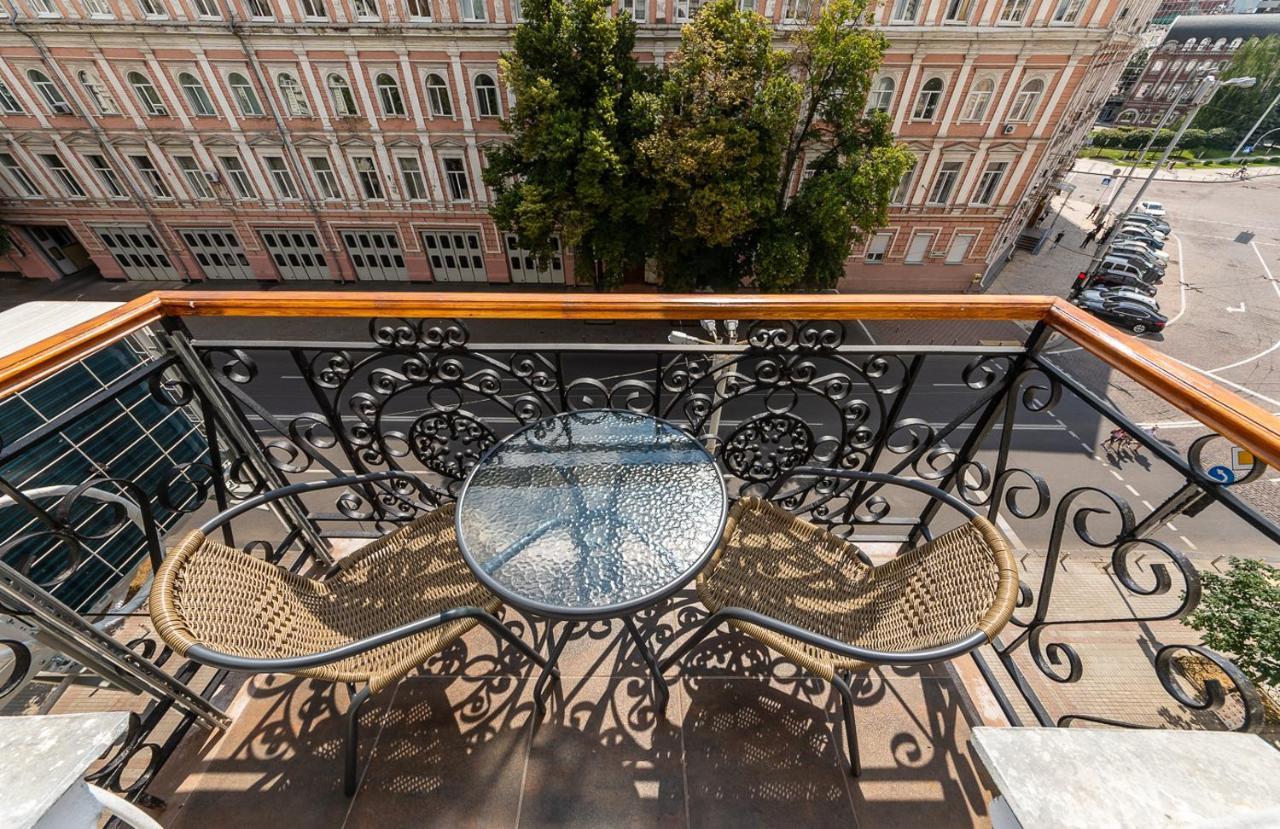 View On Sofievskaya Square Apartment Kiev Luaran gambar
